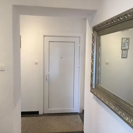 Lady Lidija - Volosko Free Parking *