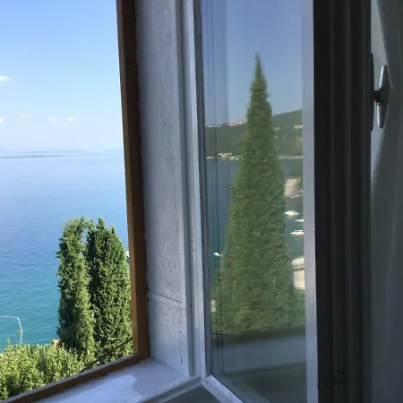 Lady Lidija - Volosko Free Parking *