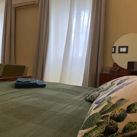 Lady Lidija - Volosko Free Parking Опатия