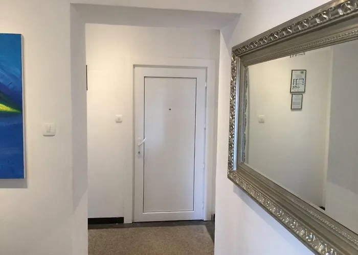 Lady Lidija - Volosko Free Parking *