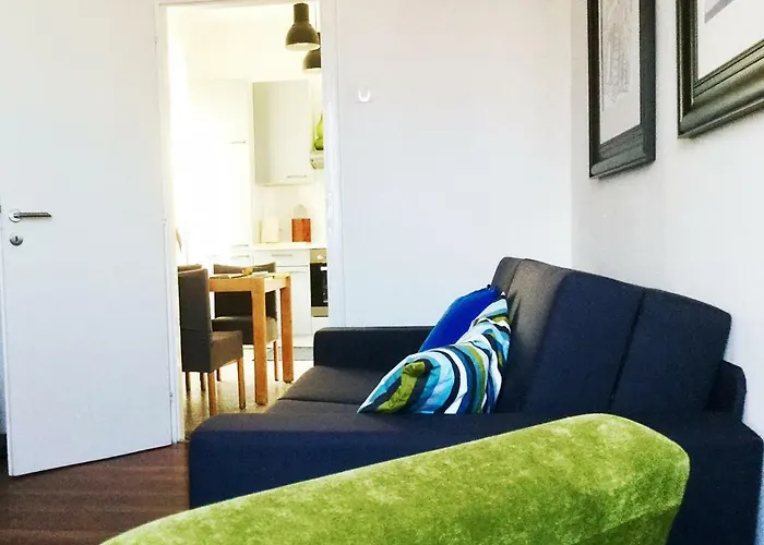 Lady Lidija - Volosko Free Parking Опатия