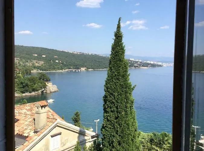 Lady Lidija - Volosko Free Parking *